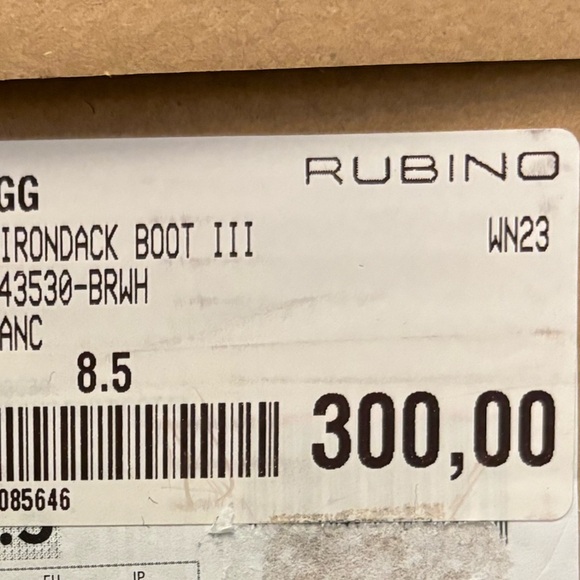 Brand New UGG Adirondack III Winter Boots – White, Size 8.5 - Picture 14 of 14